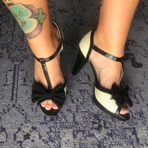 8.5 bow strap cuties!!!